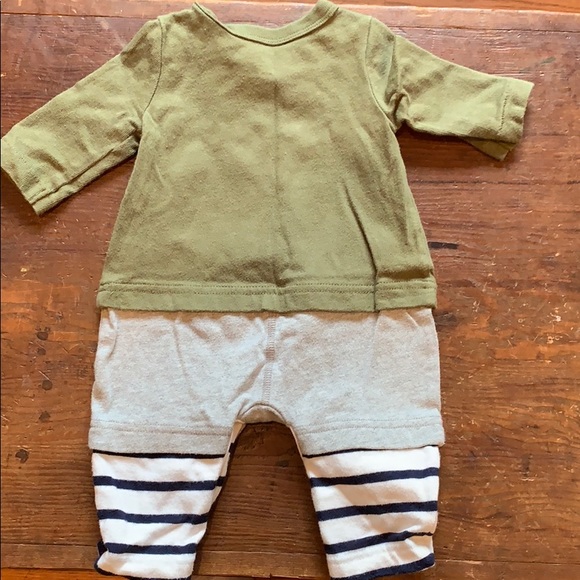 Gap pirate onesie - Picture 2 of 2